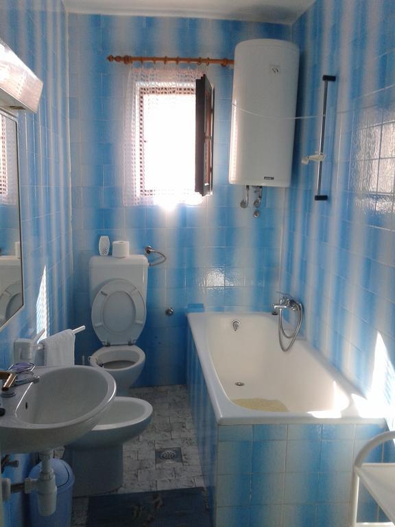 Apartment Mirjana ビビニェ エクステリア 写真