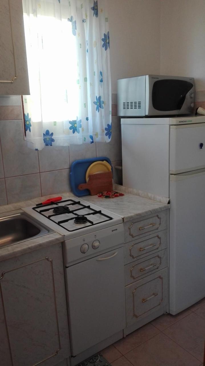 Apartment Mirjana ビビニェ エクステリア 写真